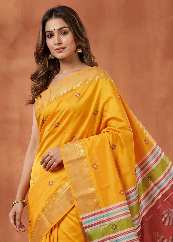Multicolor kalakshetra Pure Silk Saree With Blouse Piece - Image 2