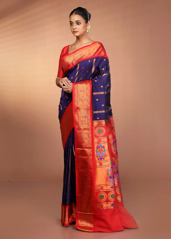 Multicolor Kanjivaram Silk Saree With Blouse Piece - Image 4