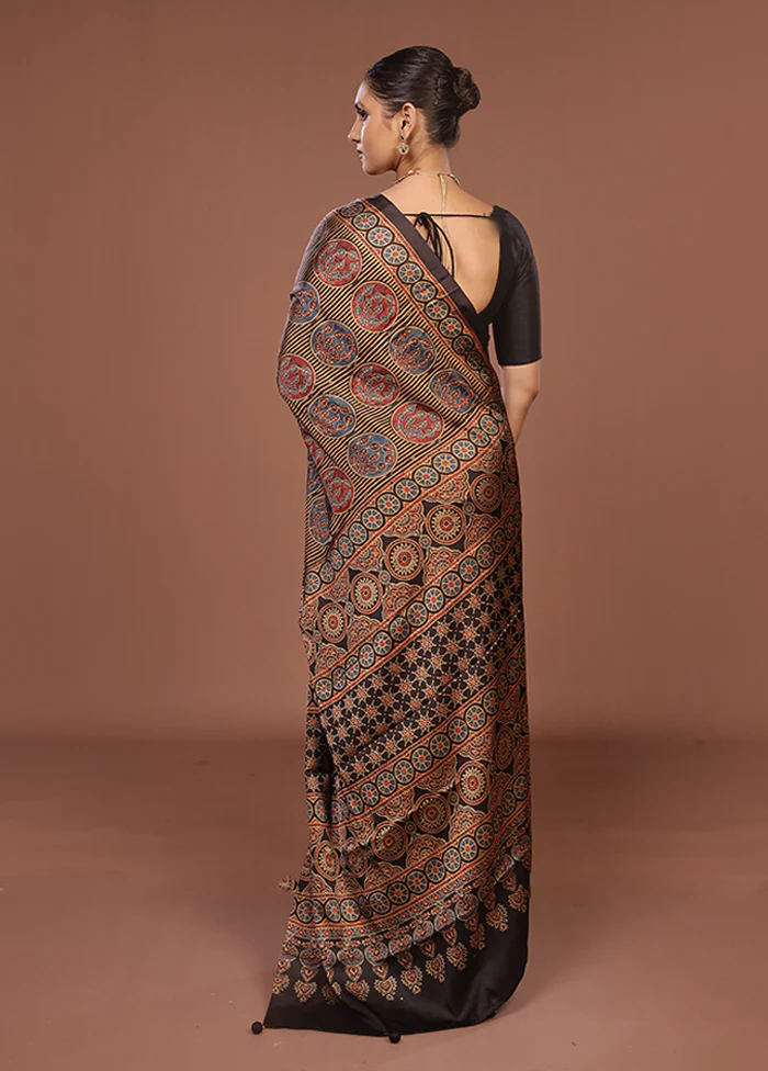 Multicolor Printed Silk Saree Without Blouse Piece - Image 3