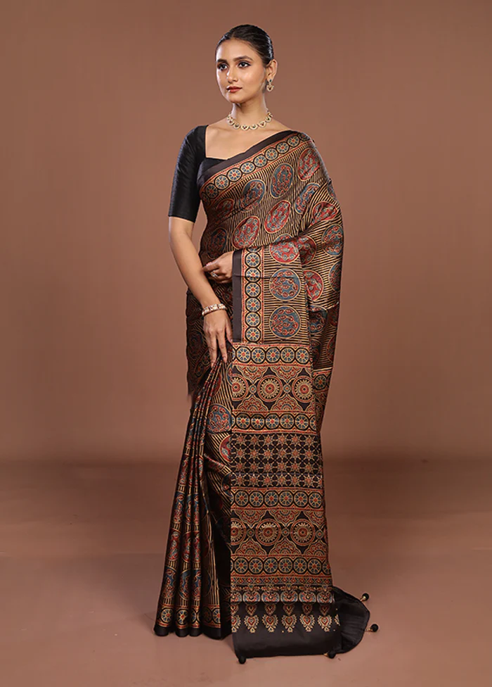 Multicolor Printed Silk Saree Without Blouse Piece - Image 4