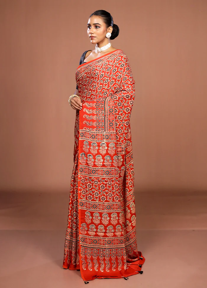 Orange Printed Silk Saree Without Blouse Piece - Image 4