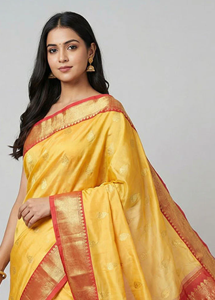 Peach Kanjivaram Silk Saree With Blouse Piece - Image 2