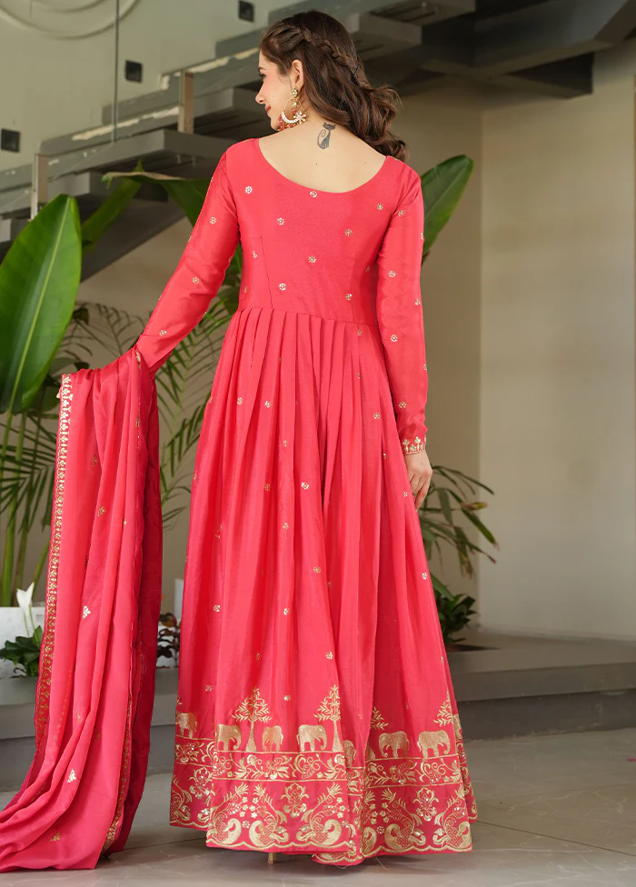 Peach Readymade Silk Dupatta Indian Dress - Image 3