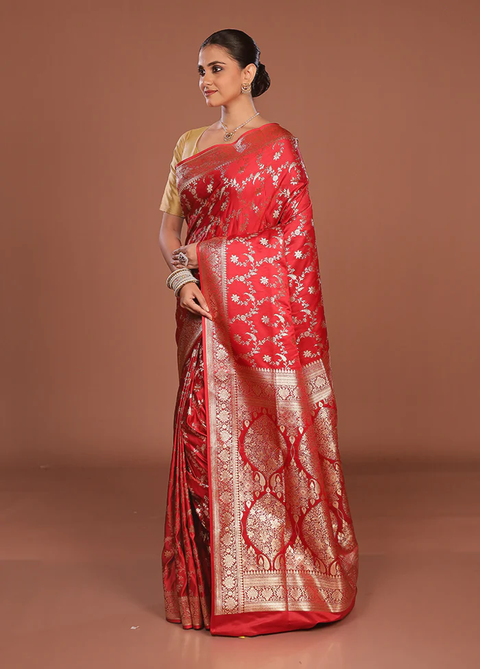 Red Banarasi Silk Saree With Blouse Piece - Image 4