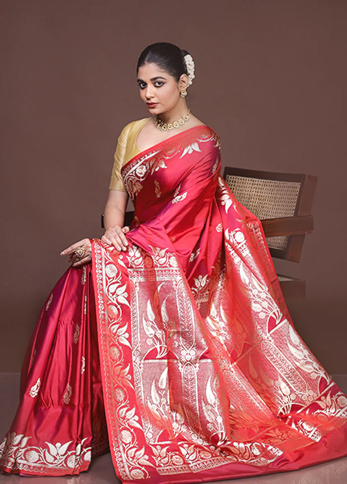 Red Banarasi Silk Saree With Blouse Piece - Image 4