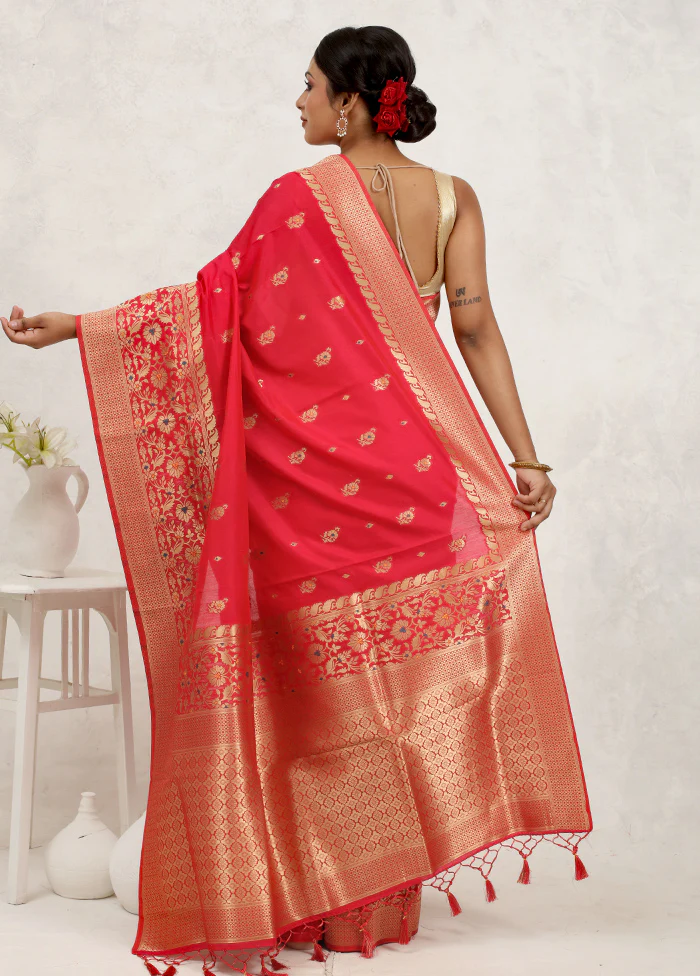 Red Dupion Silk Saree With Blouse Piece - Image 3