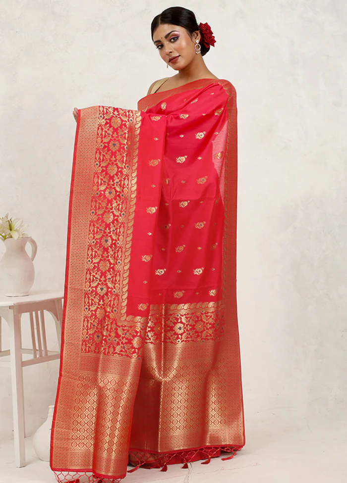 Red Dupion Silk Saree With Blouse Piece - Image 4