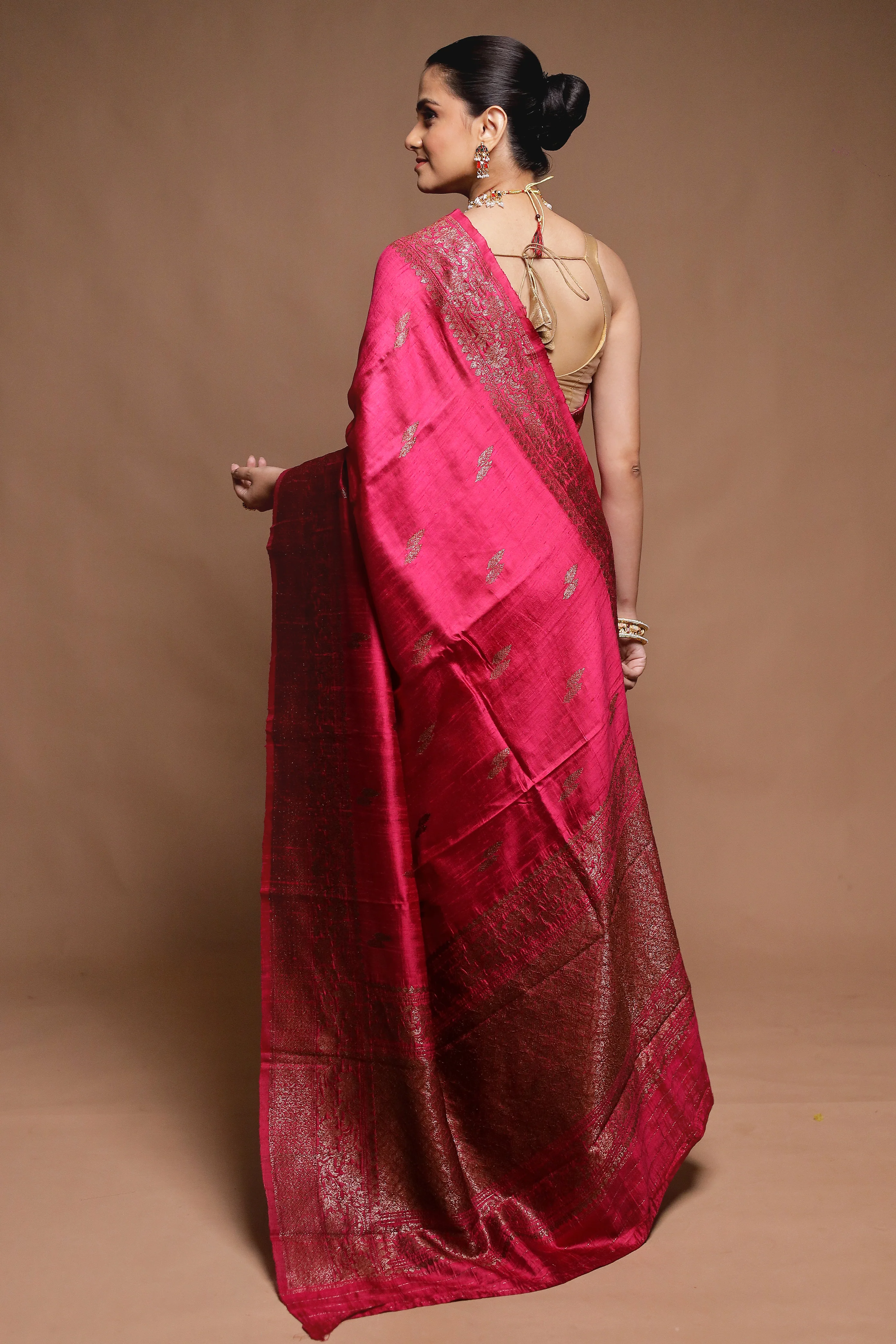 Pink Handloom Tussar Pure Silk Saree With Blouse Piece - Image 3