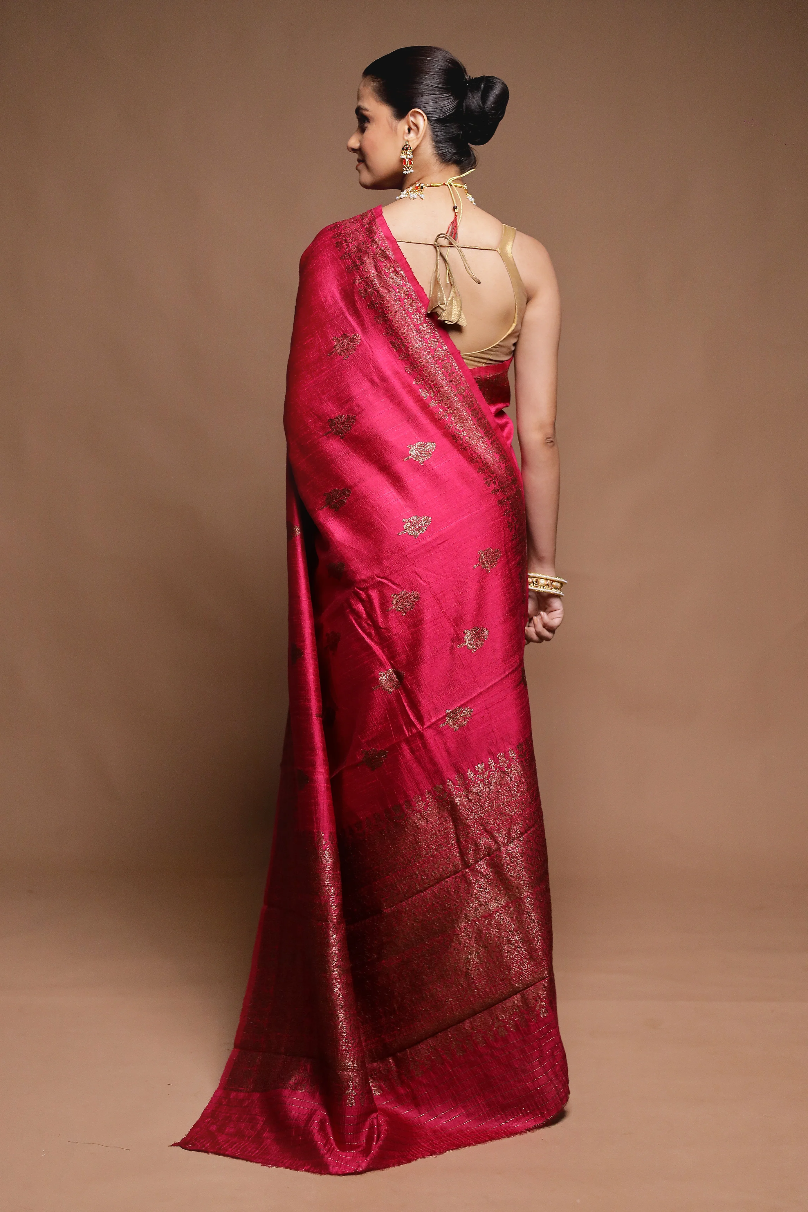 Pink Handloom Tussar Pure Silk Saree With Blouse Piece - Image 3