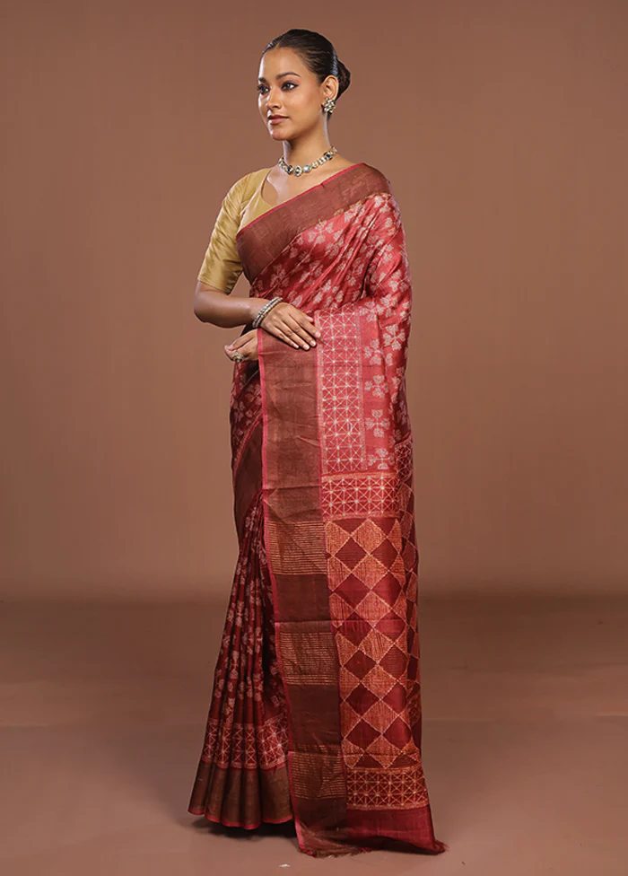 Maroon Handloom Tussar Pure Silk Saree With Blouse Piece - Image 4