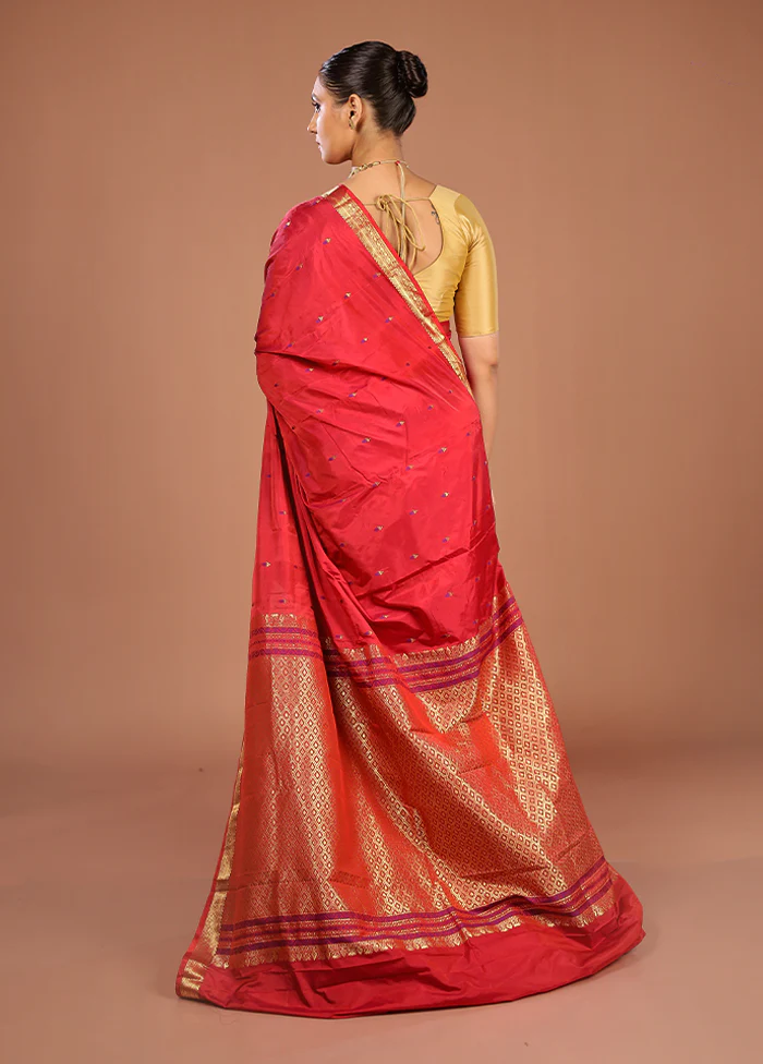 Red Kanjivaram Silk Saree With Blouse Piece - Image 3