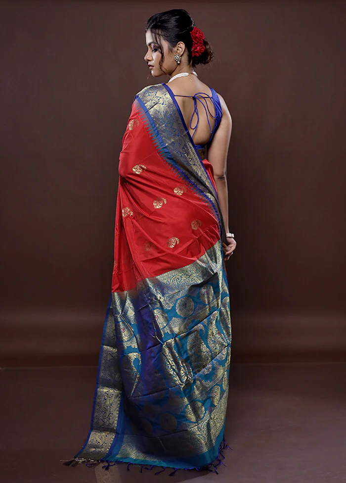 Red Kanjivaram Silk Saree With Blouse Piece - Image 4