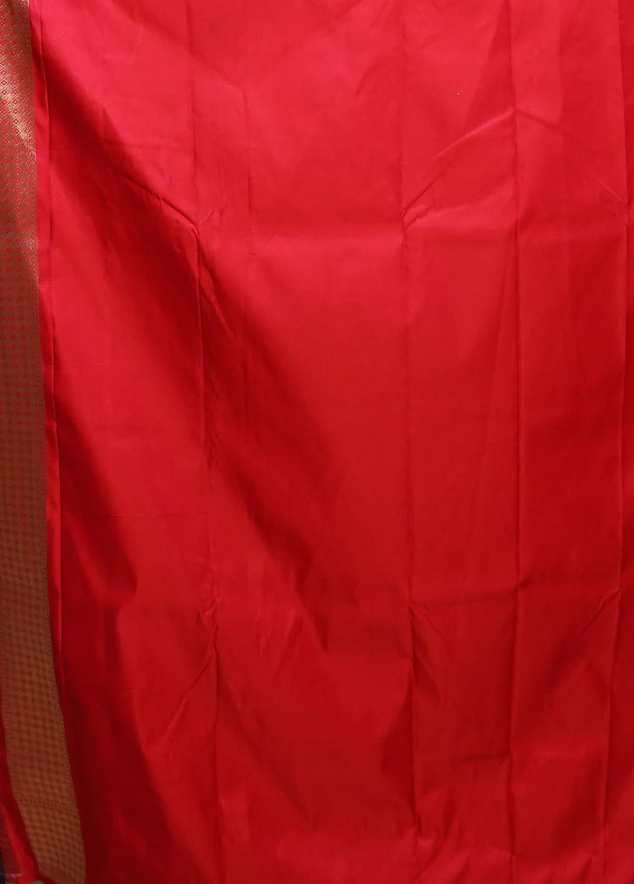 Pink Katan Silk Saree With Blouse Piece - Image 5