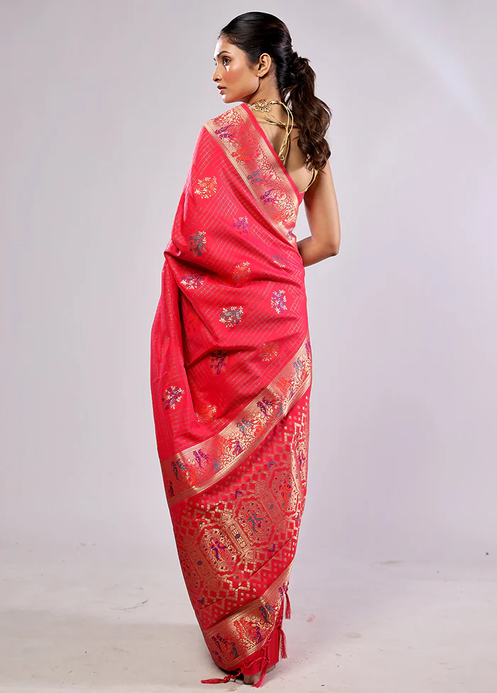 Pink Katan Silk Saree With Blouse Piece - Image 4