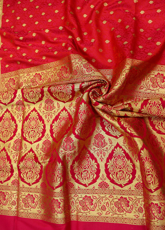 Red Tanchoi Silk Saree With Blouse Piece - Image 2