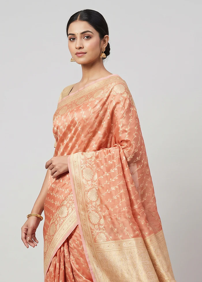 Pink Tissue Silk Saree With Blouse Piece - Image 2