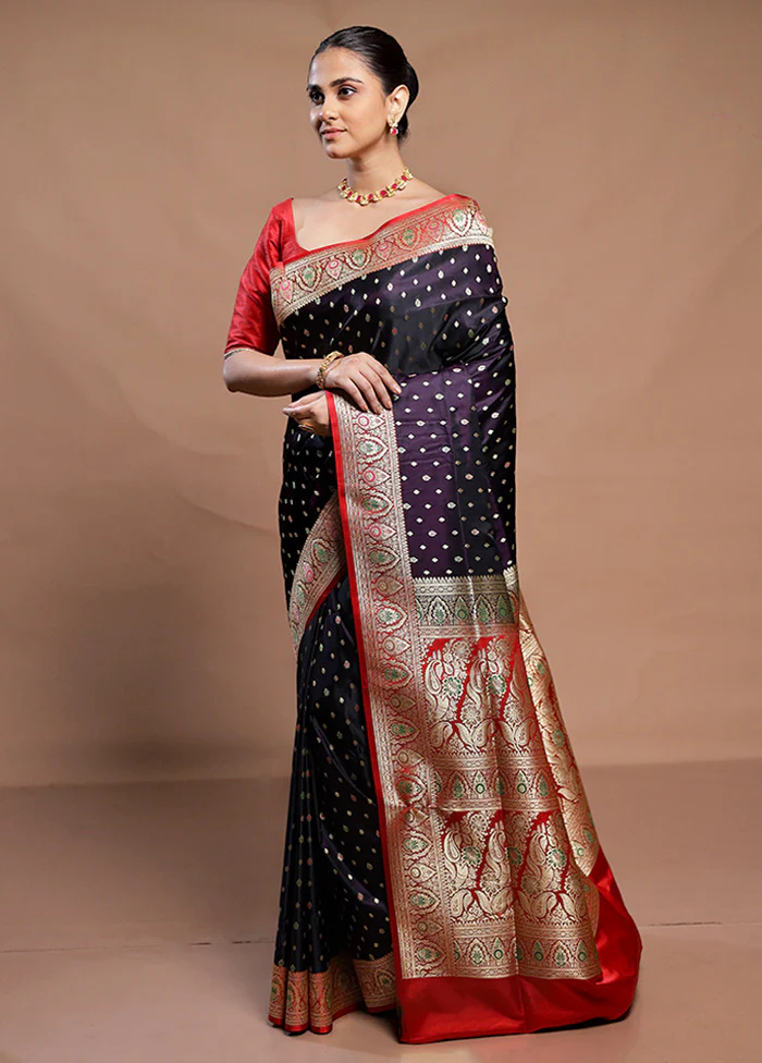 Purple Handloom Banarasi Pure Silk Saree With Blouse Piece - Image 4