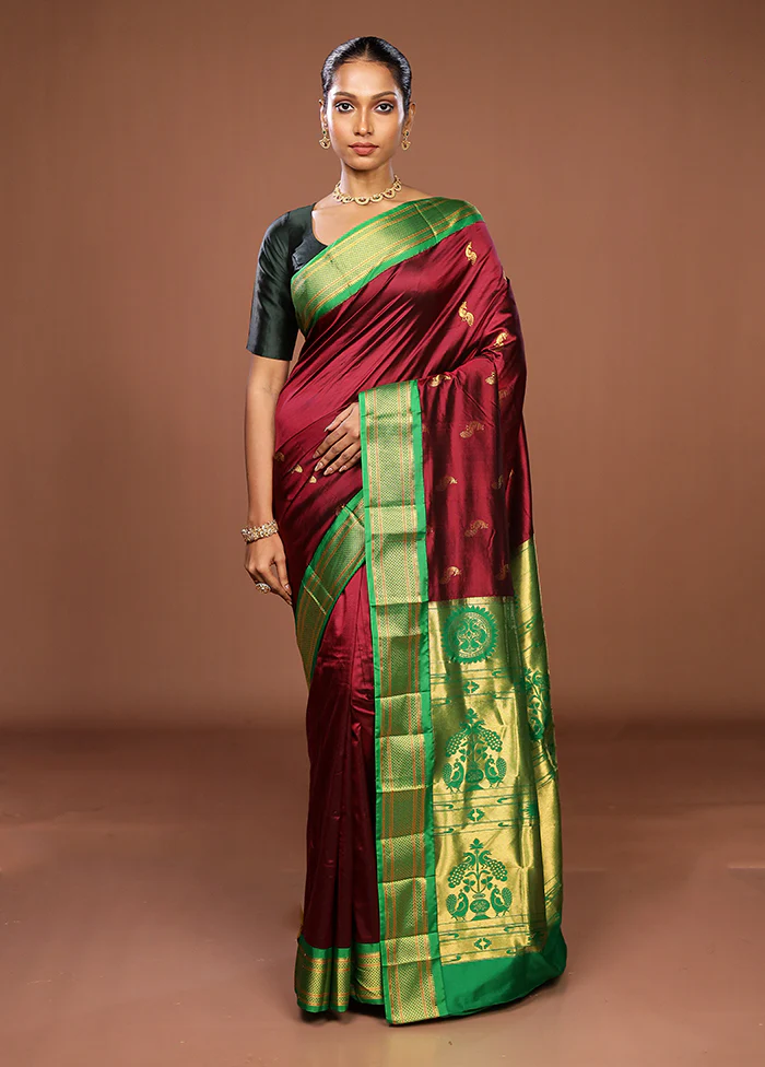 Purple Handloom Kanjivaram Pure Silk Saree With Blouse Piece - Image 2