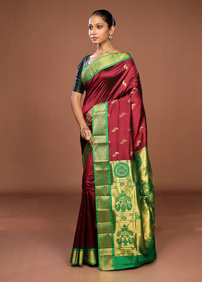 Purple Handloom Kanjivaram Pure Silk Saree With Blouse Piece - Image 4