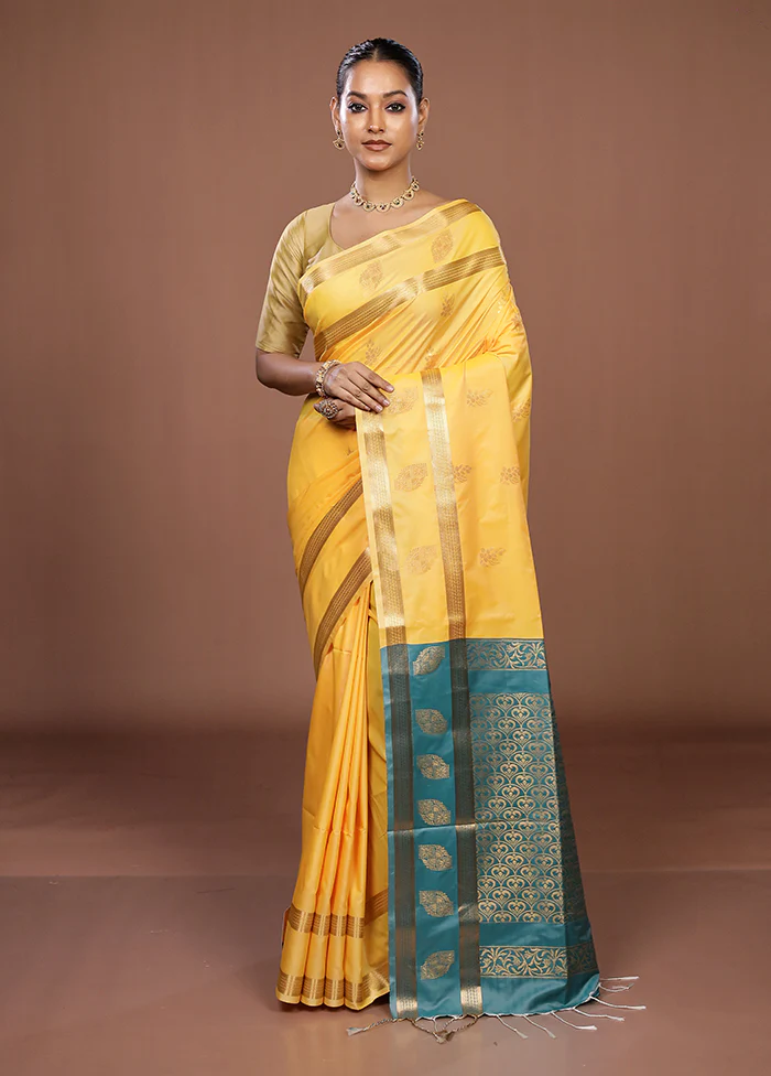 Yellow Kanjivaram Silk Saree With Blouse Piece - Image 2