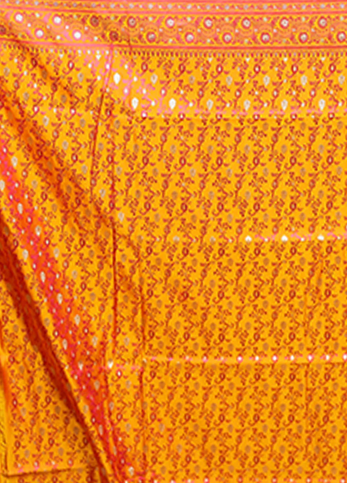 Purple Tanchoi Silk Saree With Blouse Piece - Image 5