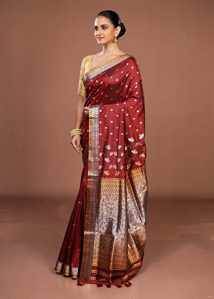 Red Assam Silk Saree With Blouse Piece - Image 4
