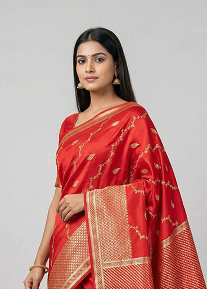 Red Banarasi Silk Saree With Blouse Piece - Image 2
