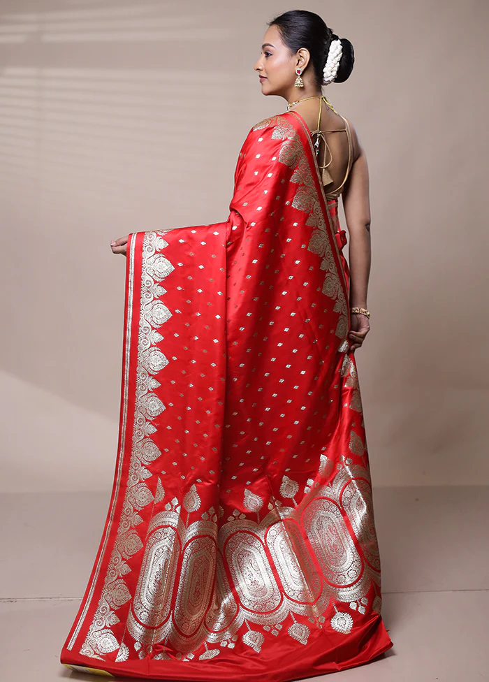 Red Banarasi Silk Saree With Blouse Piece - Image 3