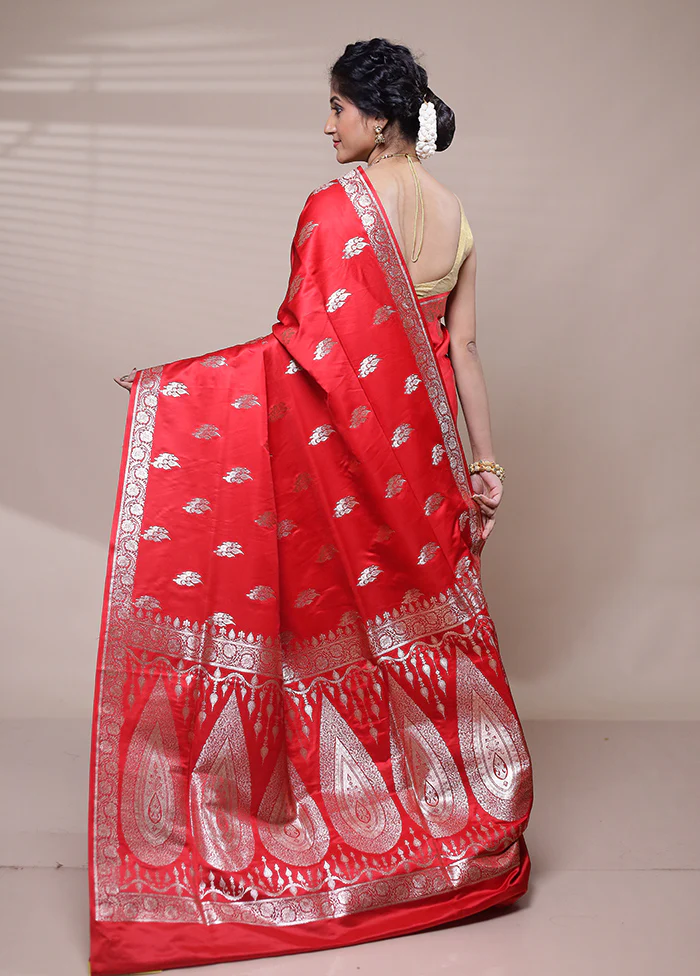 Red Banarasi Silk Saree With Blouse Piece - Image 3