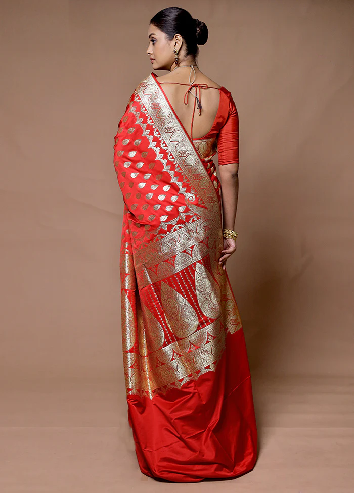 Red Banarasi Silk Saree With Blouse Piece - Image 3