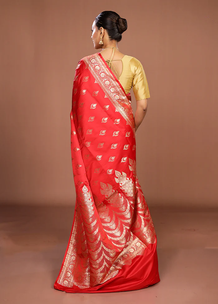 Red Banarasi Silk Saree With Blouse Piece - Image 3