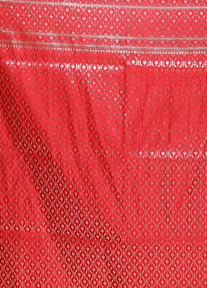 Red Banarasi Silk Saree With Blouse Piece - Image 5