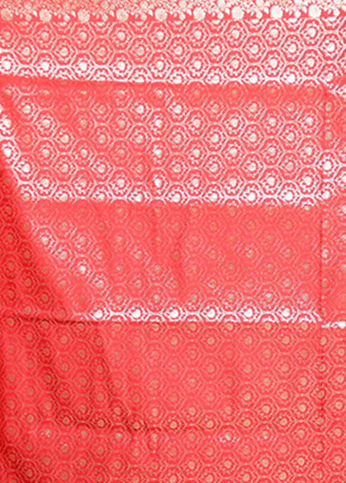 Red Banarasi Silk Saree With Blouse Piece - Image 5