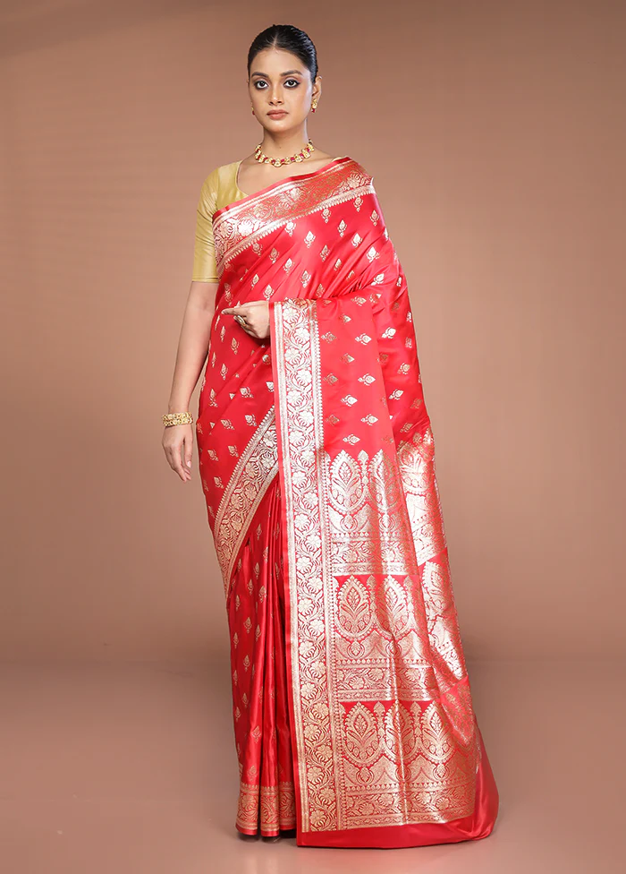 Red Banarasi Silk Saree With Blouse Piece - Image 2