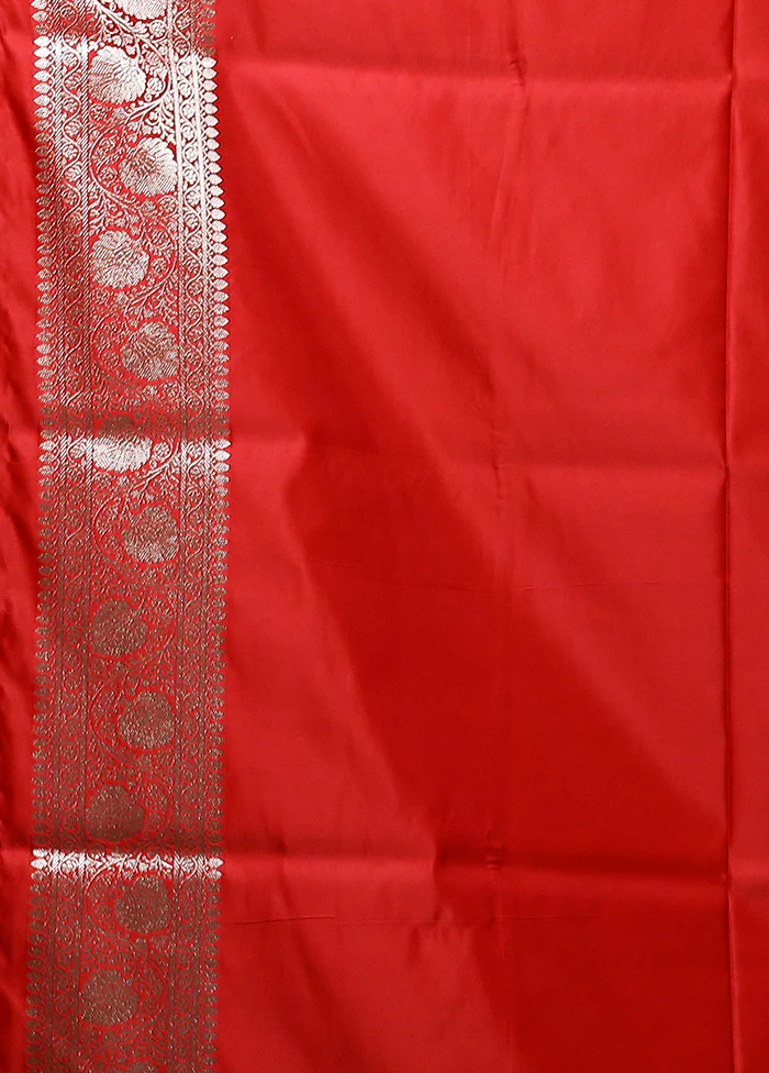 Red Banarasi Silk Saree With Blouse Piece - Image 5