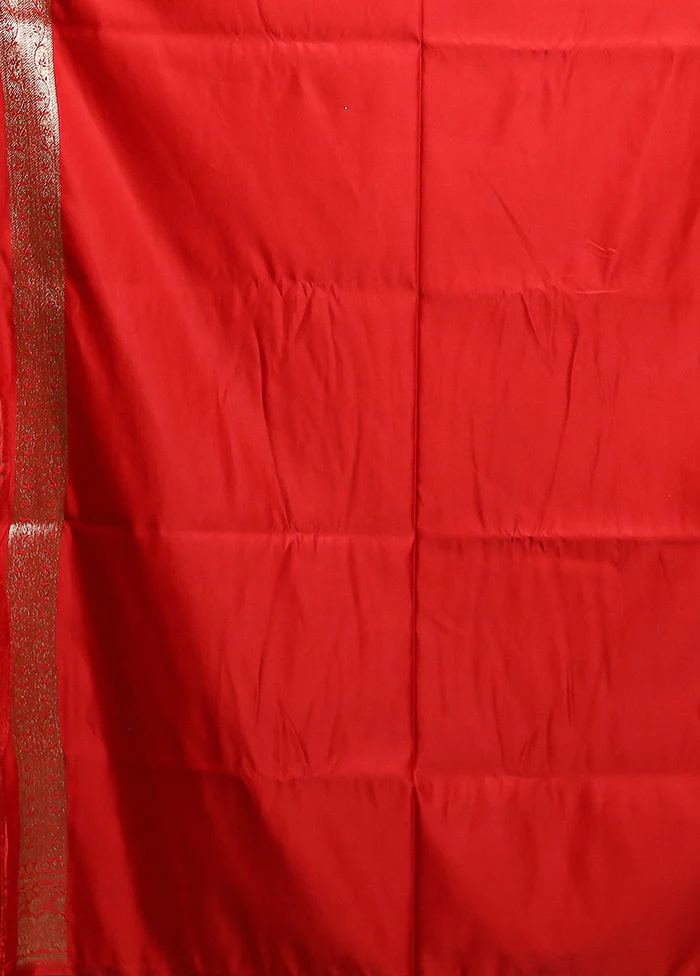 Red Banarasi Silk Saree With Blouse Piece - Image 5