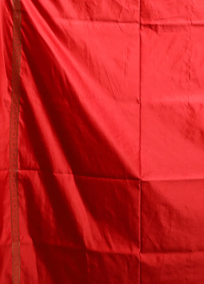Red Banarasi Silk Saree With Blouse Piece - Image 5