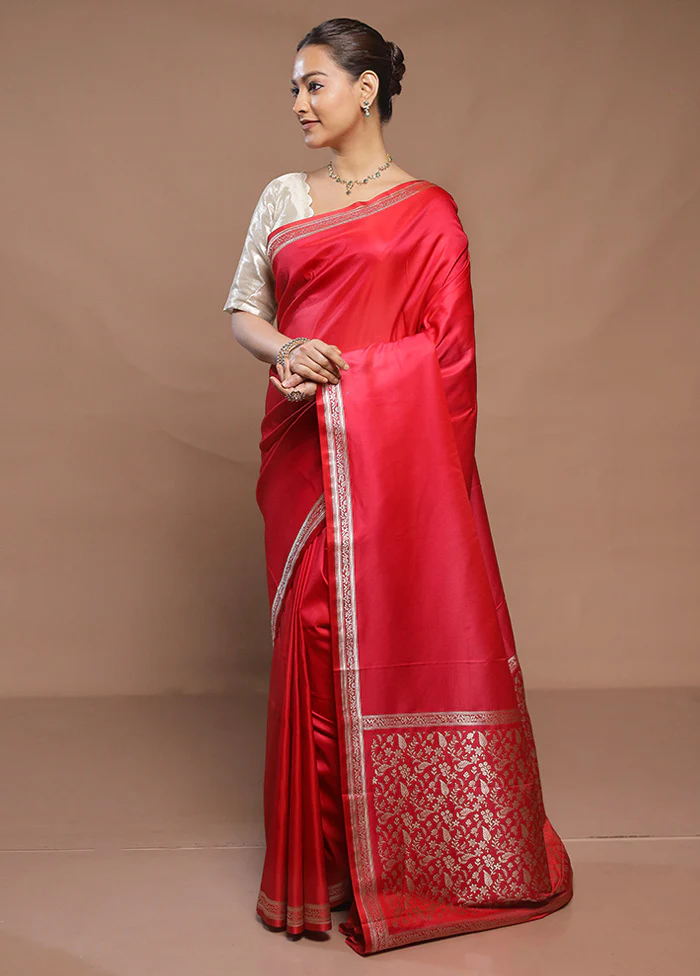 Red Banarasi Silk Saree With Blouse Piece - Image 4