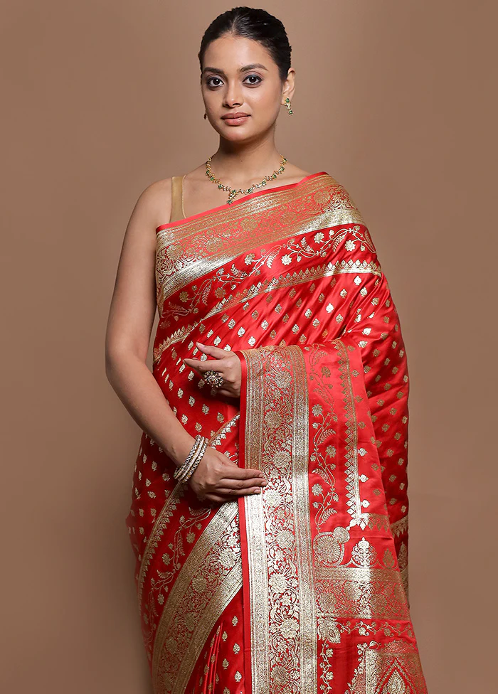 Red Banarasi Silk Saree With Blouse Piece - Image 2