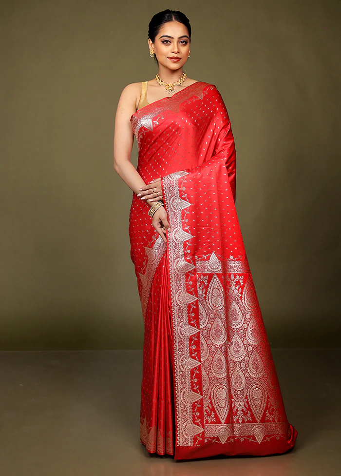 Red Banarasi Silk Saree With Blouse Piece - Image 2