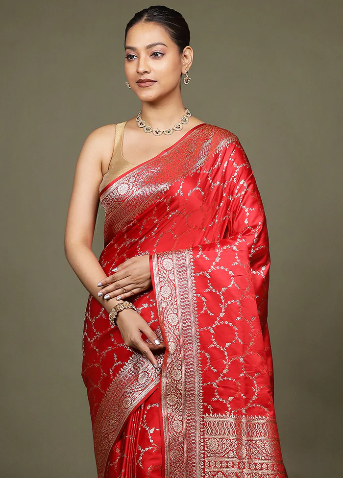 Red Banarasi Silk Saree With Blouse Piece