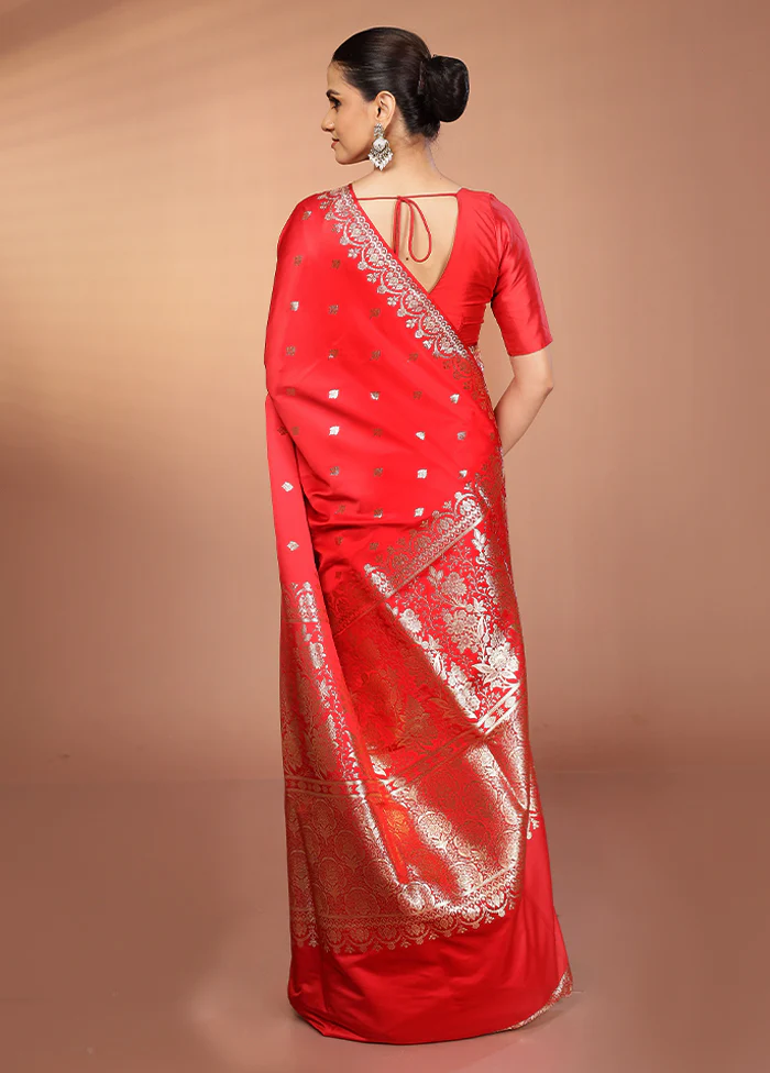 Red Banarasi Silk Saree With Blouse Piece - Image 3