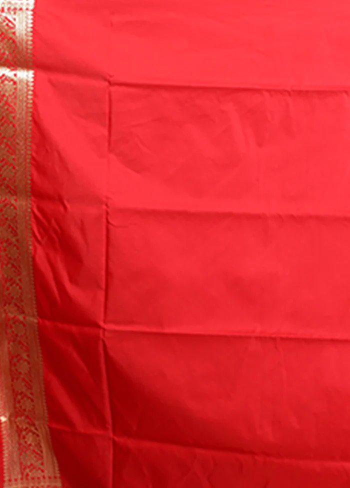 Red Banarasi Silk Saree With Blouse Piece - Image 5