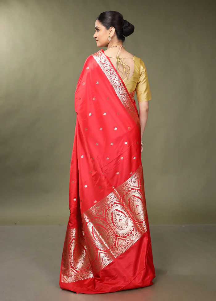 Red Banarasi Silk Saree With Blouse Piece - Image 3