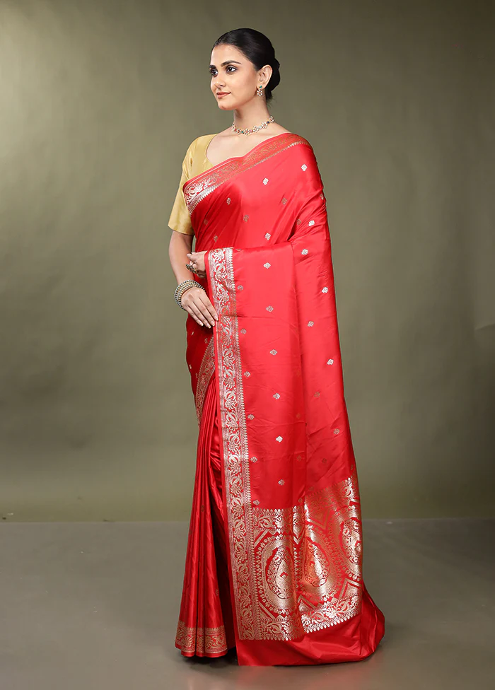 Red Banarasi Silk Saree With Blouse Piece - Image 4