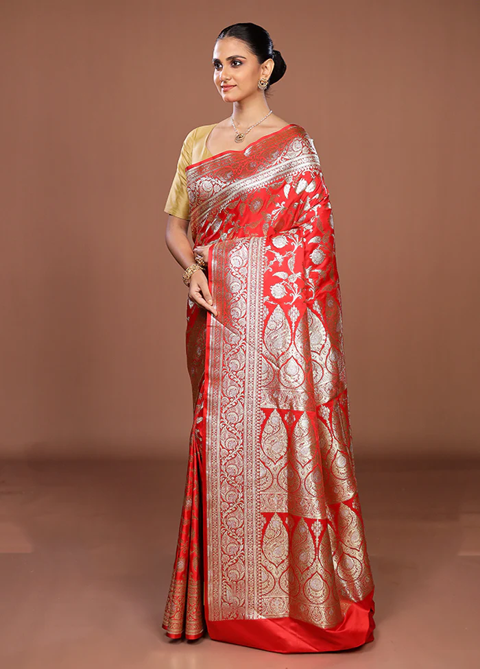 Red Banarasi Silk Saree With Blouse Piece - Image 4