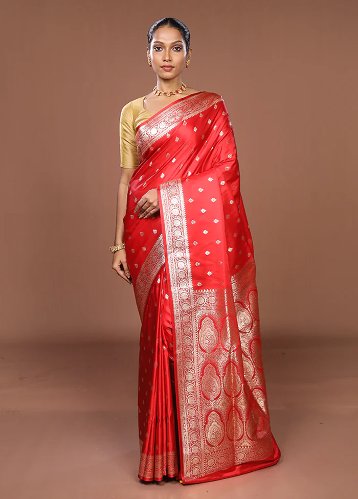 Red Banarasi Silk Saree With Blouse Piece - Image 2
