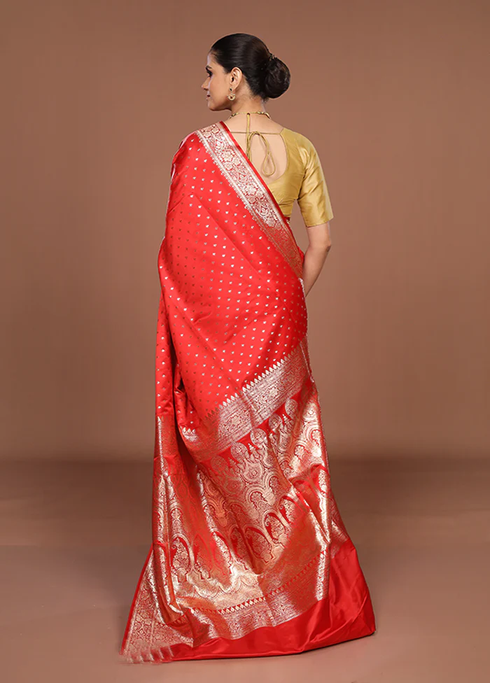 Red Banarasi Silk Saree With Blouse Piece - Image 3