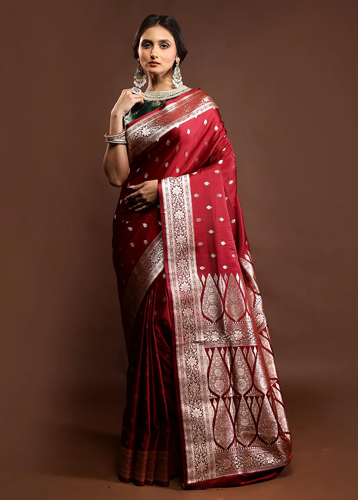 Red Banarasi Silk Saree With Blouse Piece - Image 2
