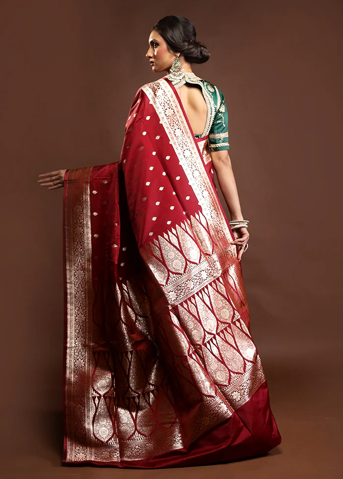 Red Banarasi Silk Saree With Blouse Piece - Image 3